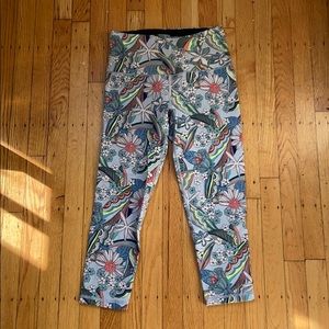 Victoria Sport 3/4 Length Leggings